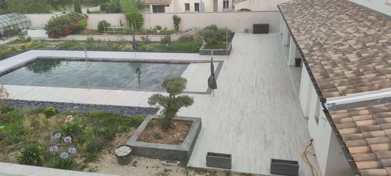 Piscine & terrasse